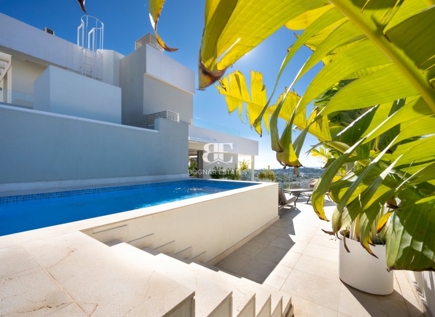 Herverkoop - apartment -
Marbella - Nueva Andalucía