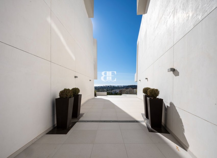 Herverkoop - apartment -
Marbella - Nueva Andalucía