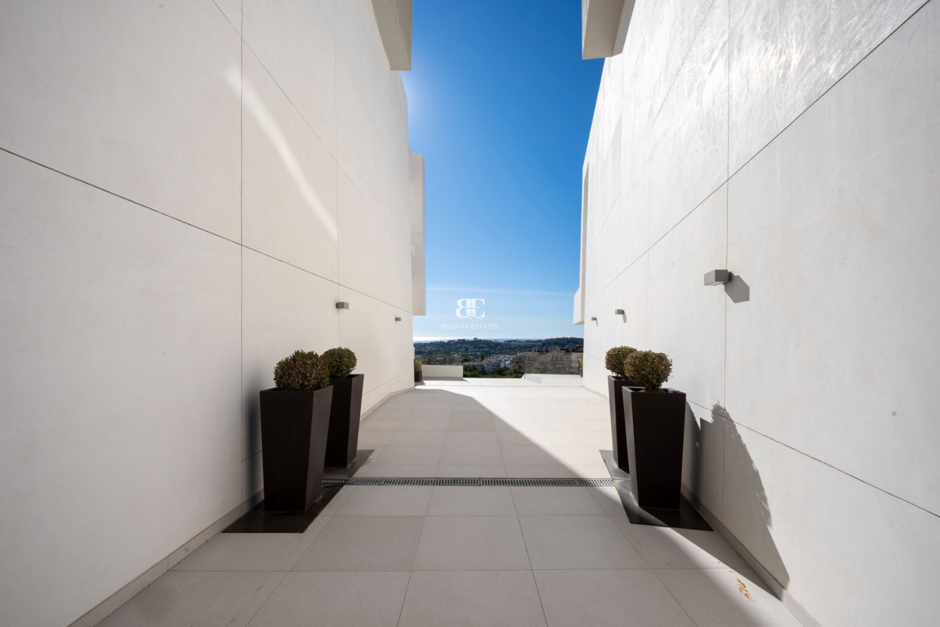 Herverkoop - apartment -
Marbella - Nueva Andalucía