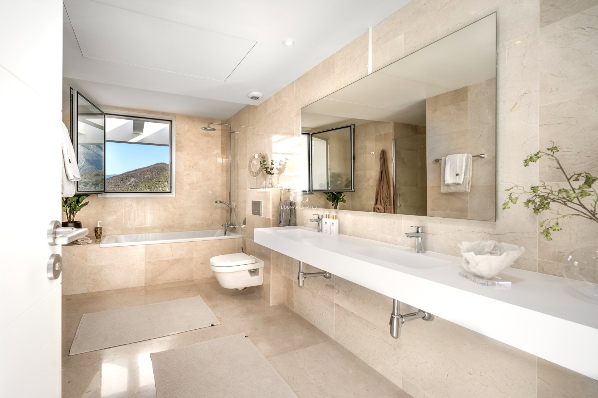 Herverkoop - apartment -
Marbella - Nueva Andalucía