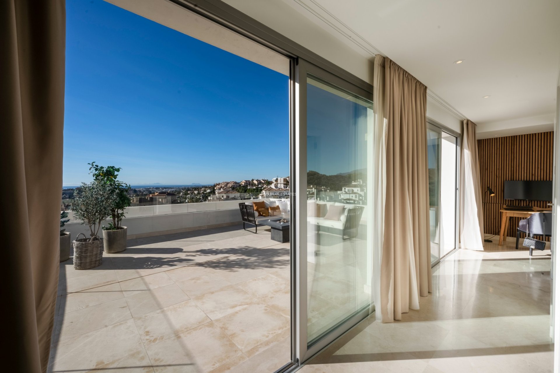 Herverkoop - apartment -
Marbella - Nueva Andalucía