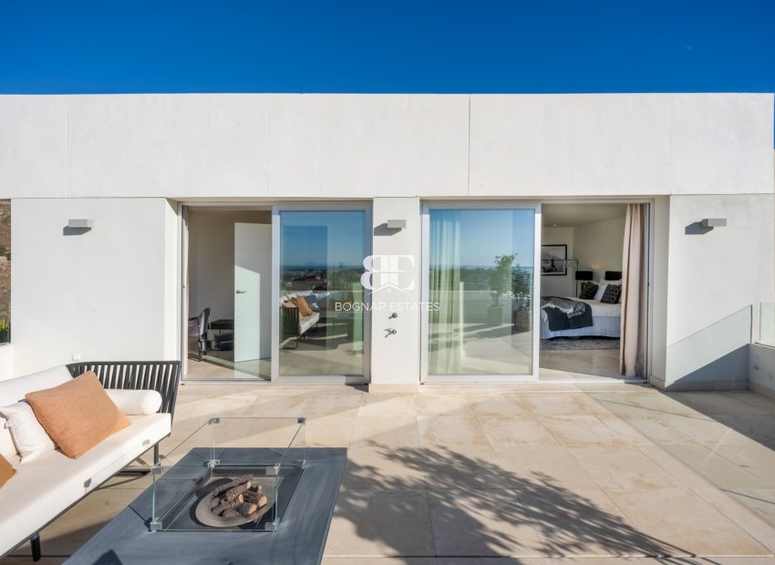 Herverkoop - apartment -
Marbella - Nueva Andalucía