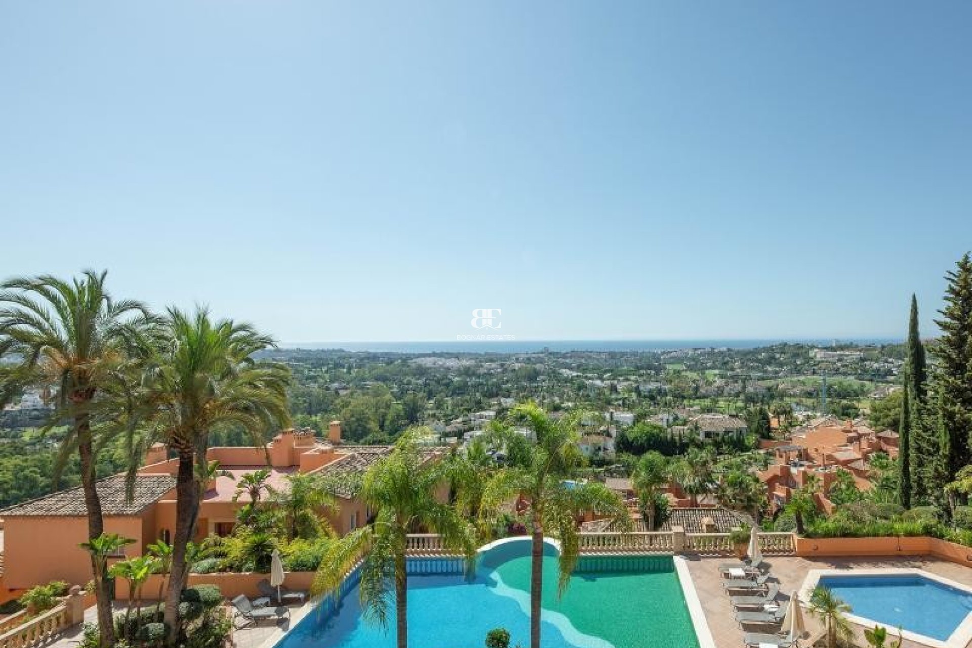 Herverkoop - apartment -
Marbella - Nueva Andalucía