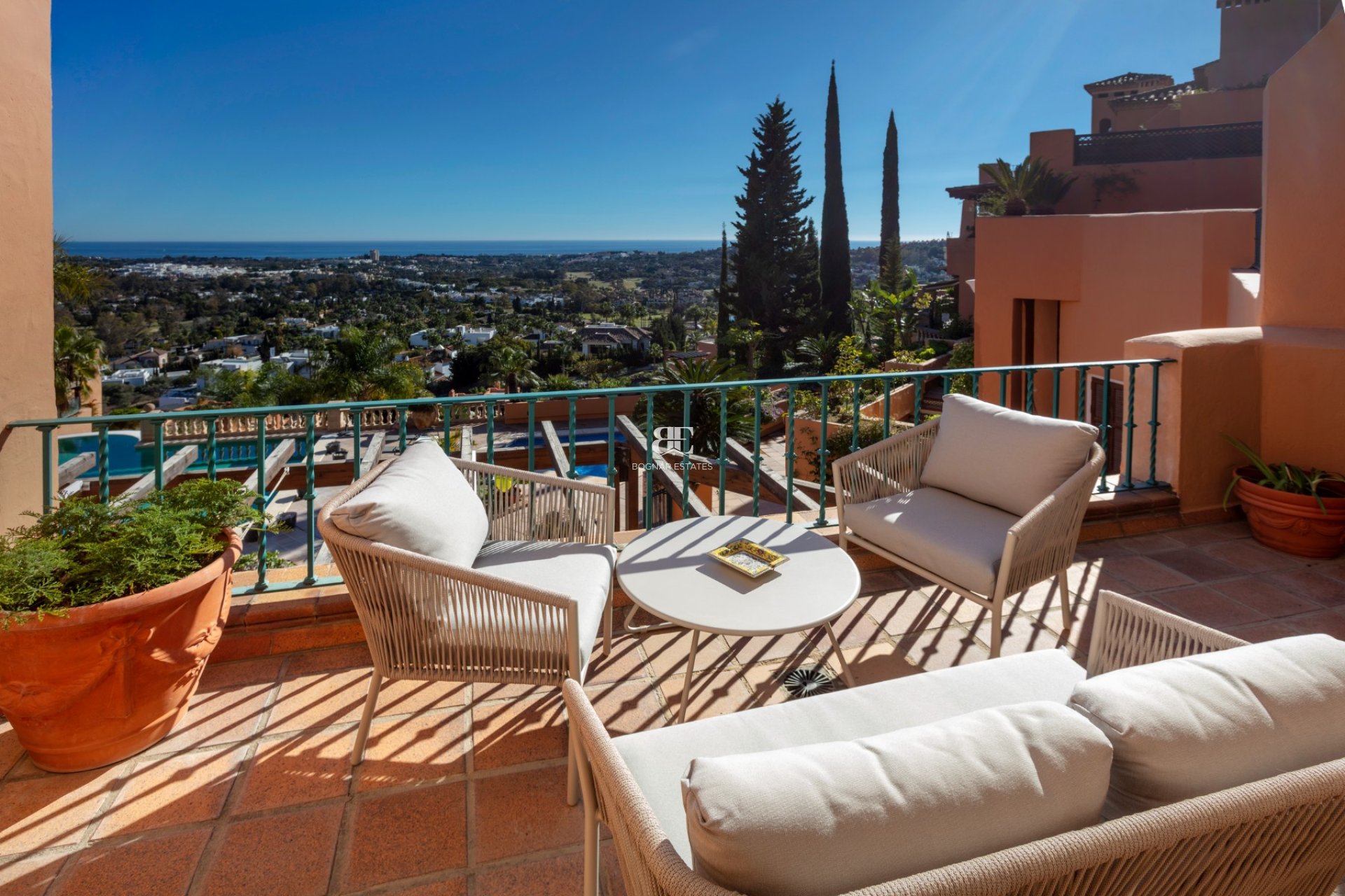 Herverkoop - apartment -
Marbella - Nueva Andalucía