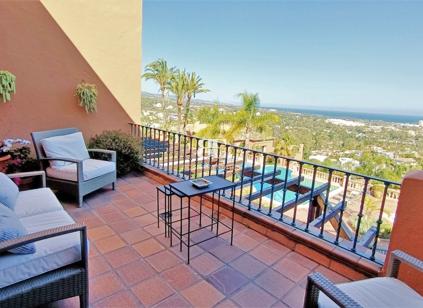 Herverkoop - apartment -
Marbella - Nueva Andalucía