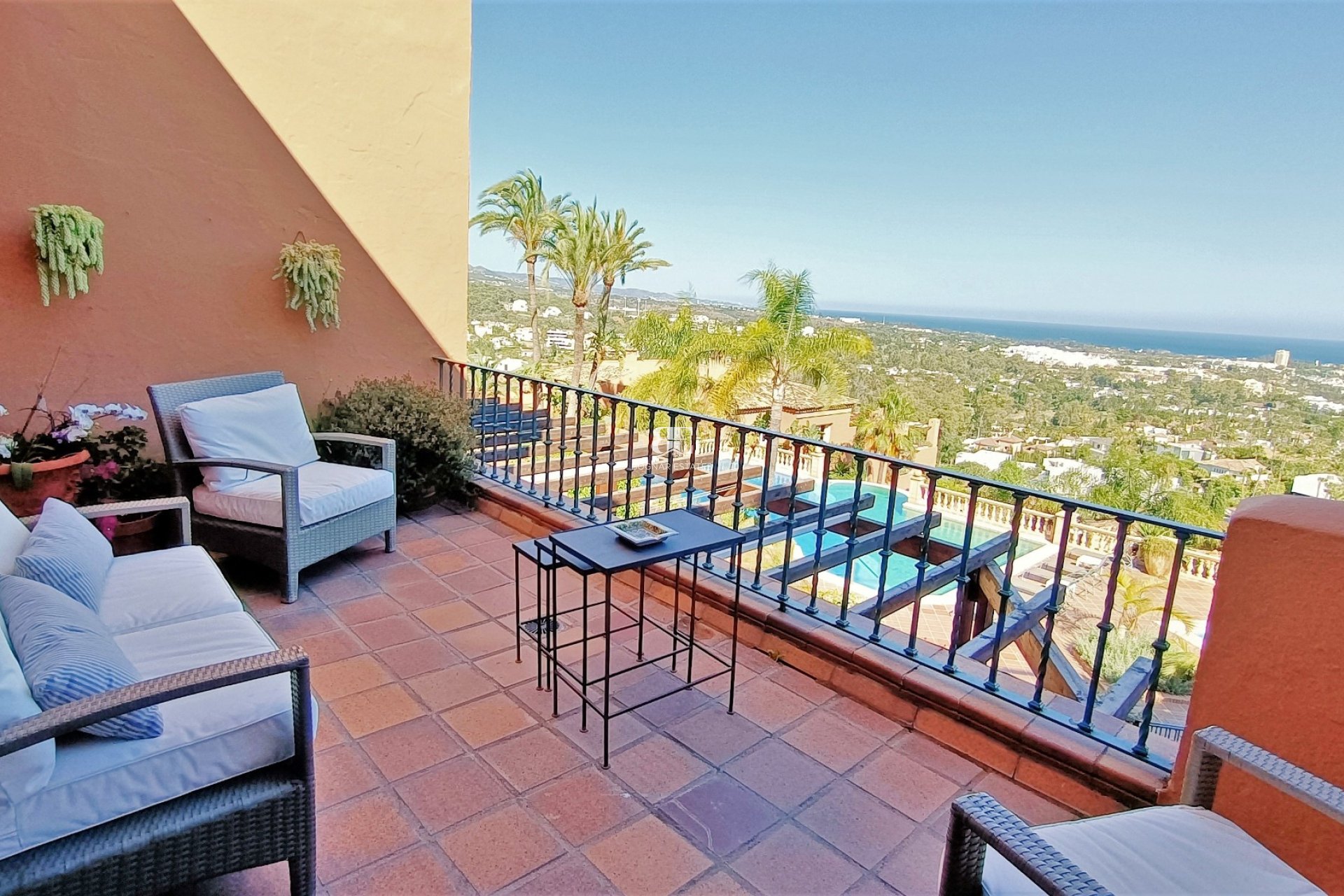 Herverkoop - apartment -
Marbella - Nueva Andalucía