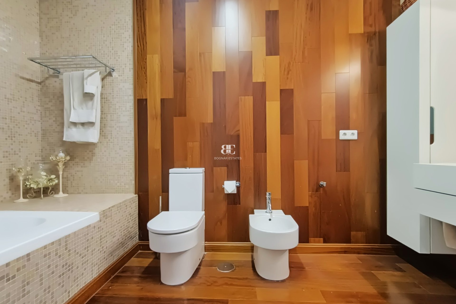 Herverkoop - apartment -
Marbella - Nueva Andalucía