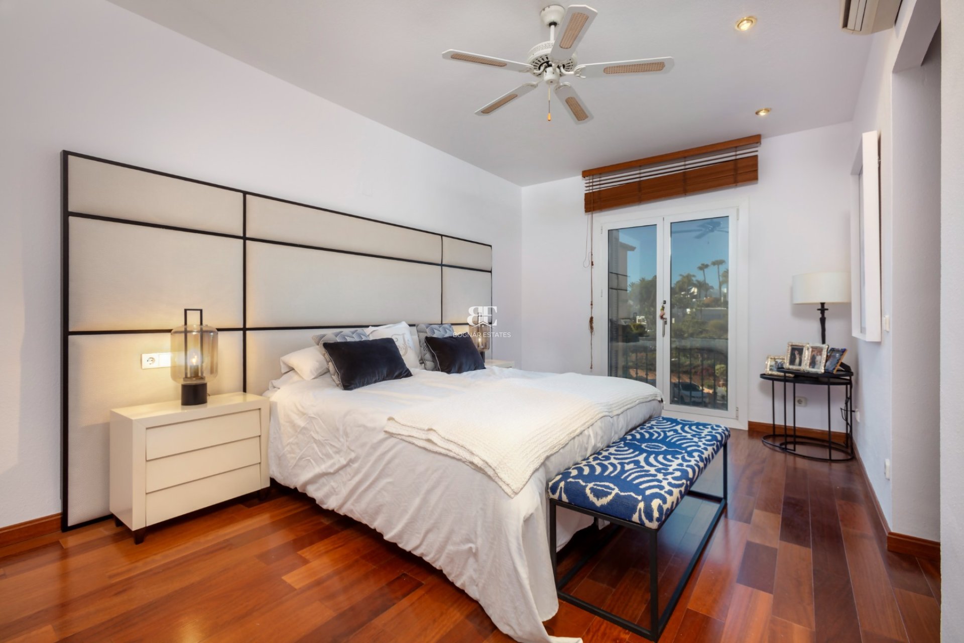 Herverkoop - apartment -
Marbella - Nueva Andalucía