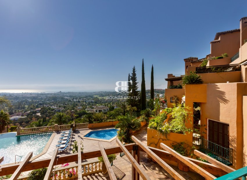Herverkoop - apartment -
Marbella - Nueva Andalucía