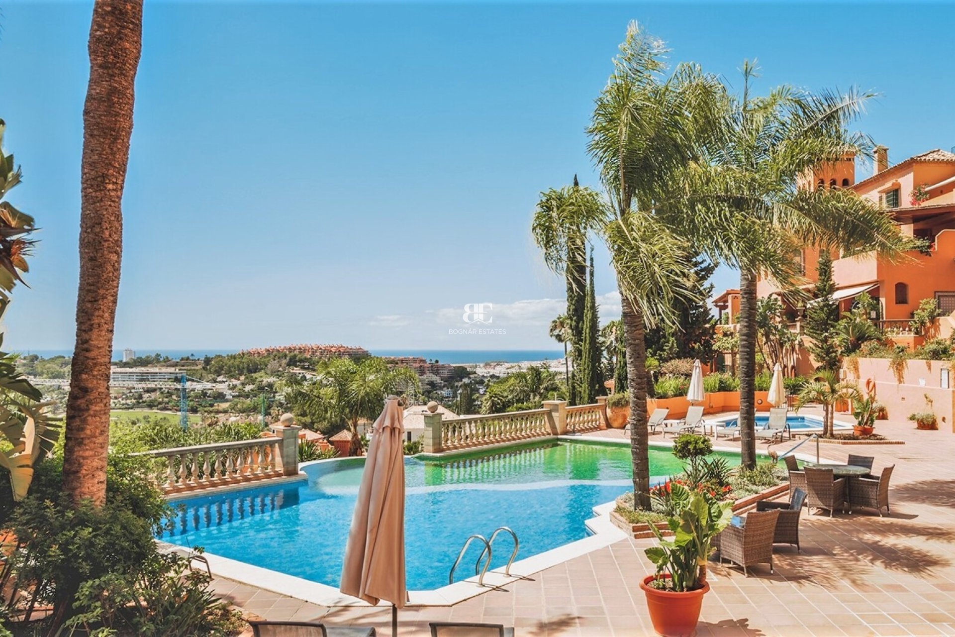Herverkoop - apartment -
Marbella - Nueva Andalucía