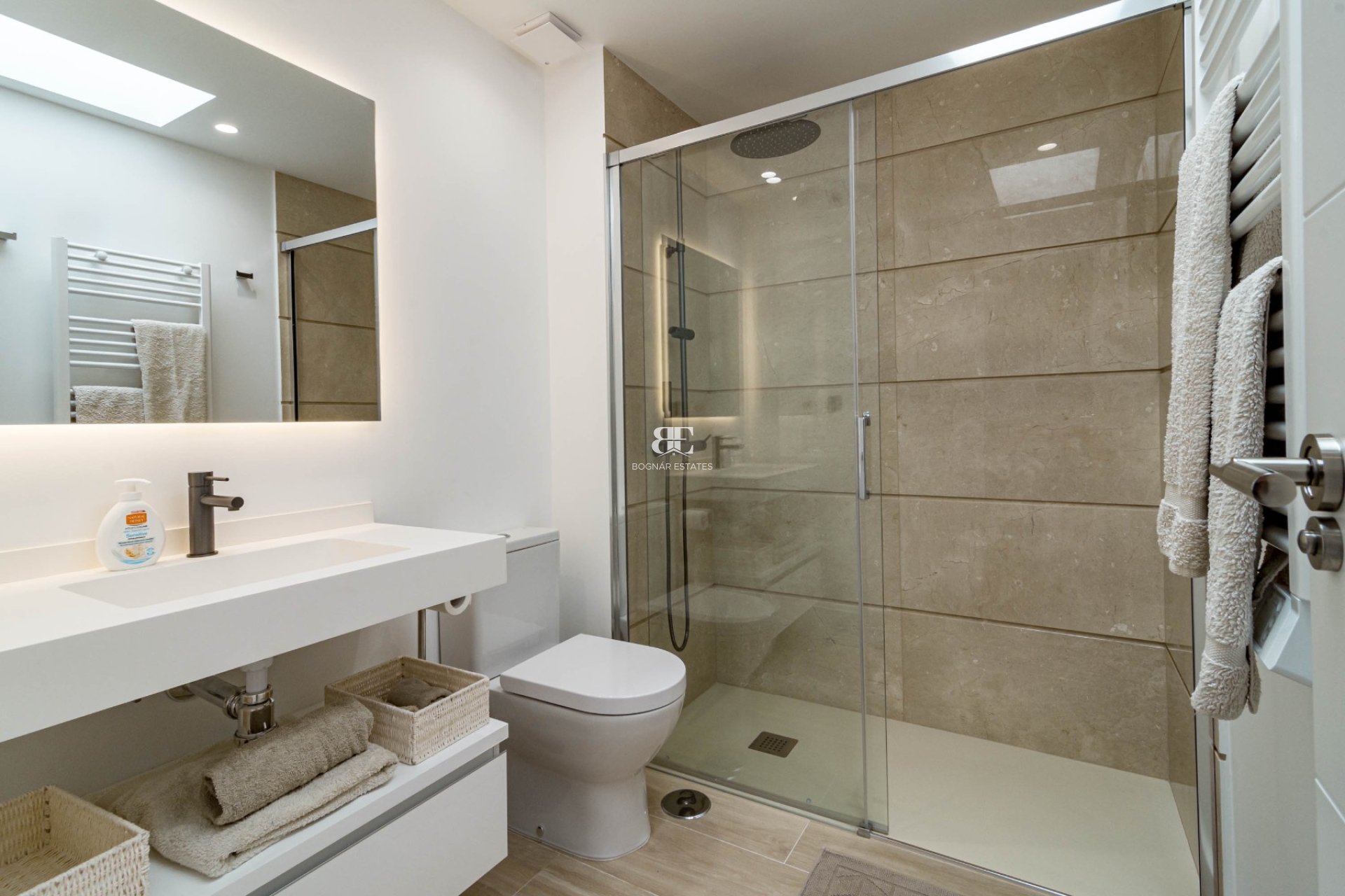 Herverkoop - apartment -
Marbella - Nueva Andalucía
