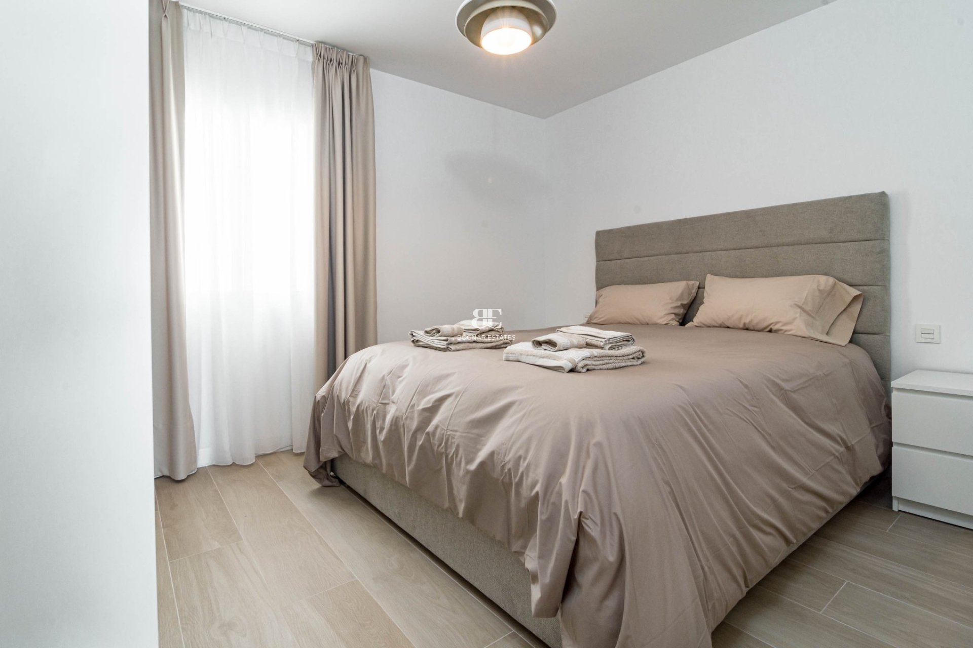 Herverkoop - apartment -
Marbella - Nueva Andalucía