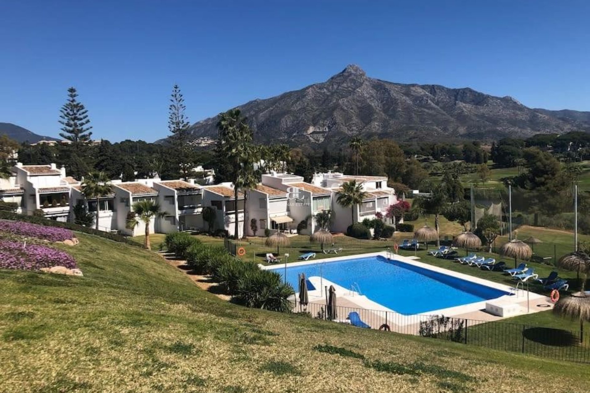 Herverkoop - apartment -
Marbella - Nueva Andalucía