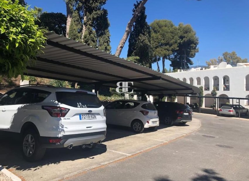 Herverkoop - apartment -
Marbella - Nueva Andalucía