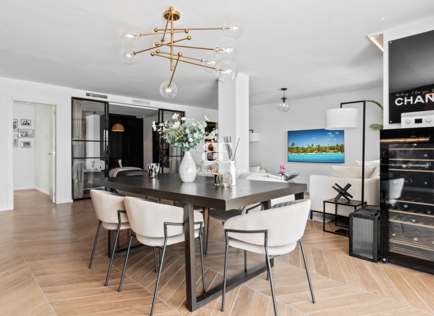 Herverkoop - apartment -
Marbella - Nueva Andalucía