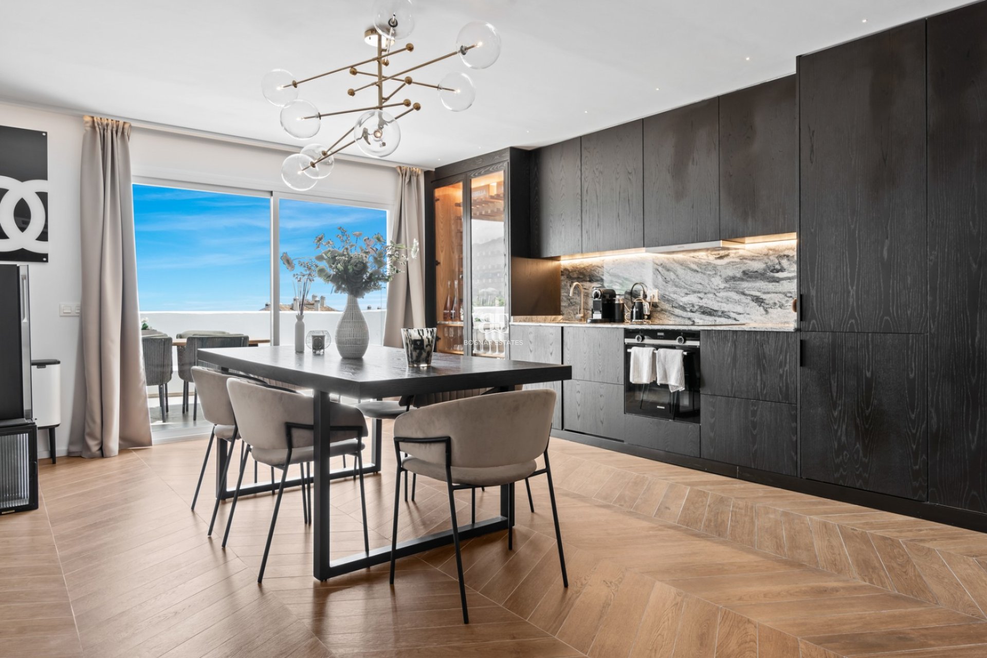 Herverkoop - apartment -
Marbella - Nueva Andalucía