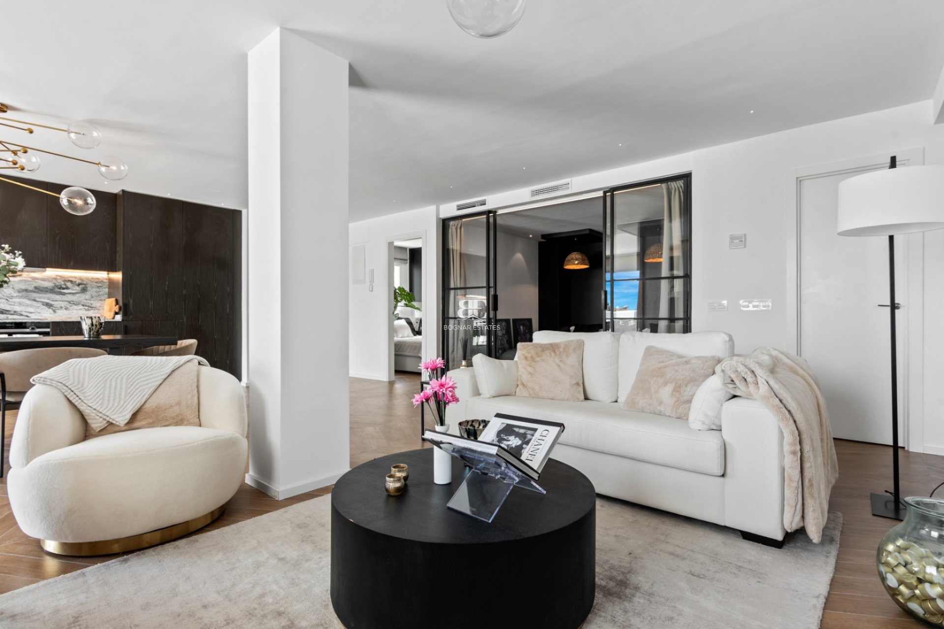 Herverkoop - apartment -
Marbella - Nueva Andalucía
