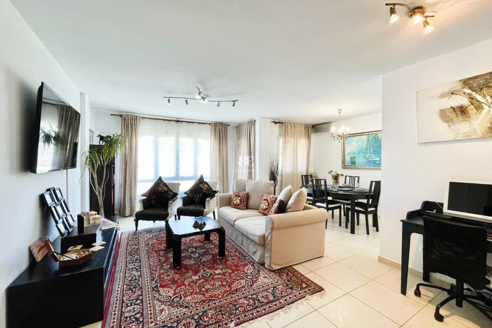 Herverkoop - apartment -
Marbella - Nueva Andalucía