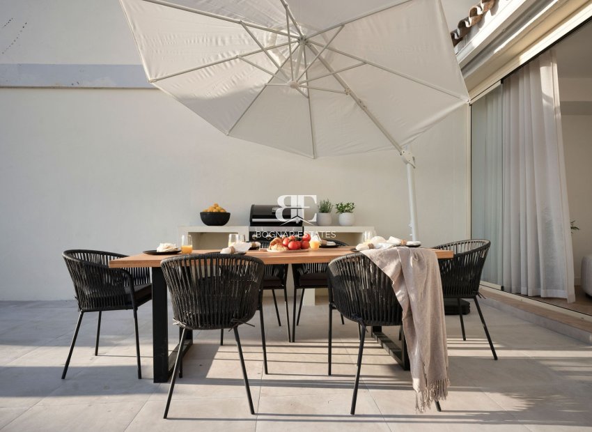 Herverkoop - apartment -
Marbella - Nueva Andalucía