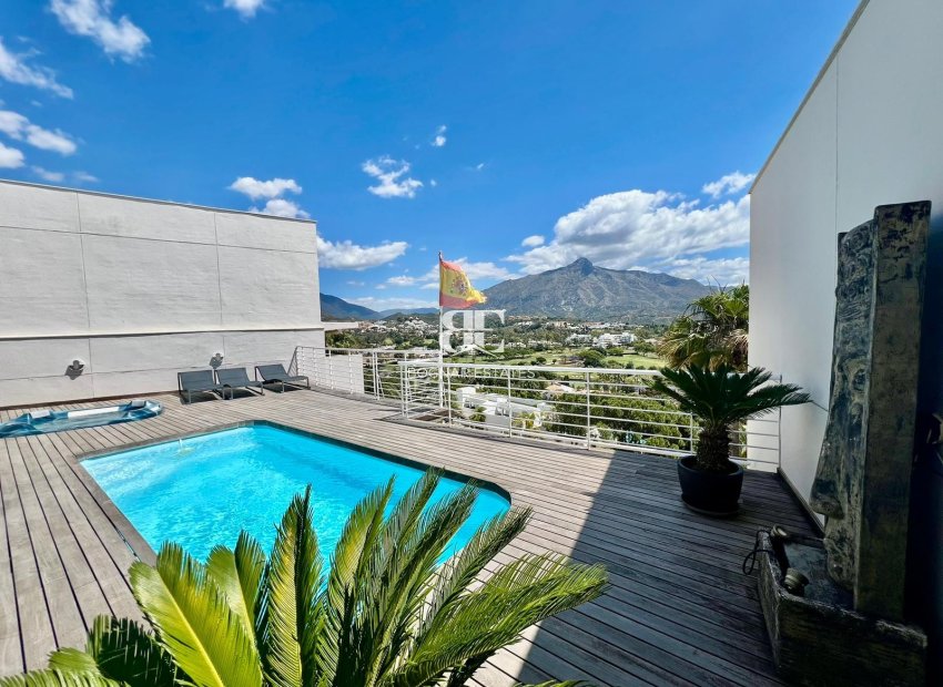 Herverkoop - apartment -
Marbella - Nueva Andalucía