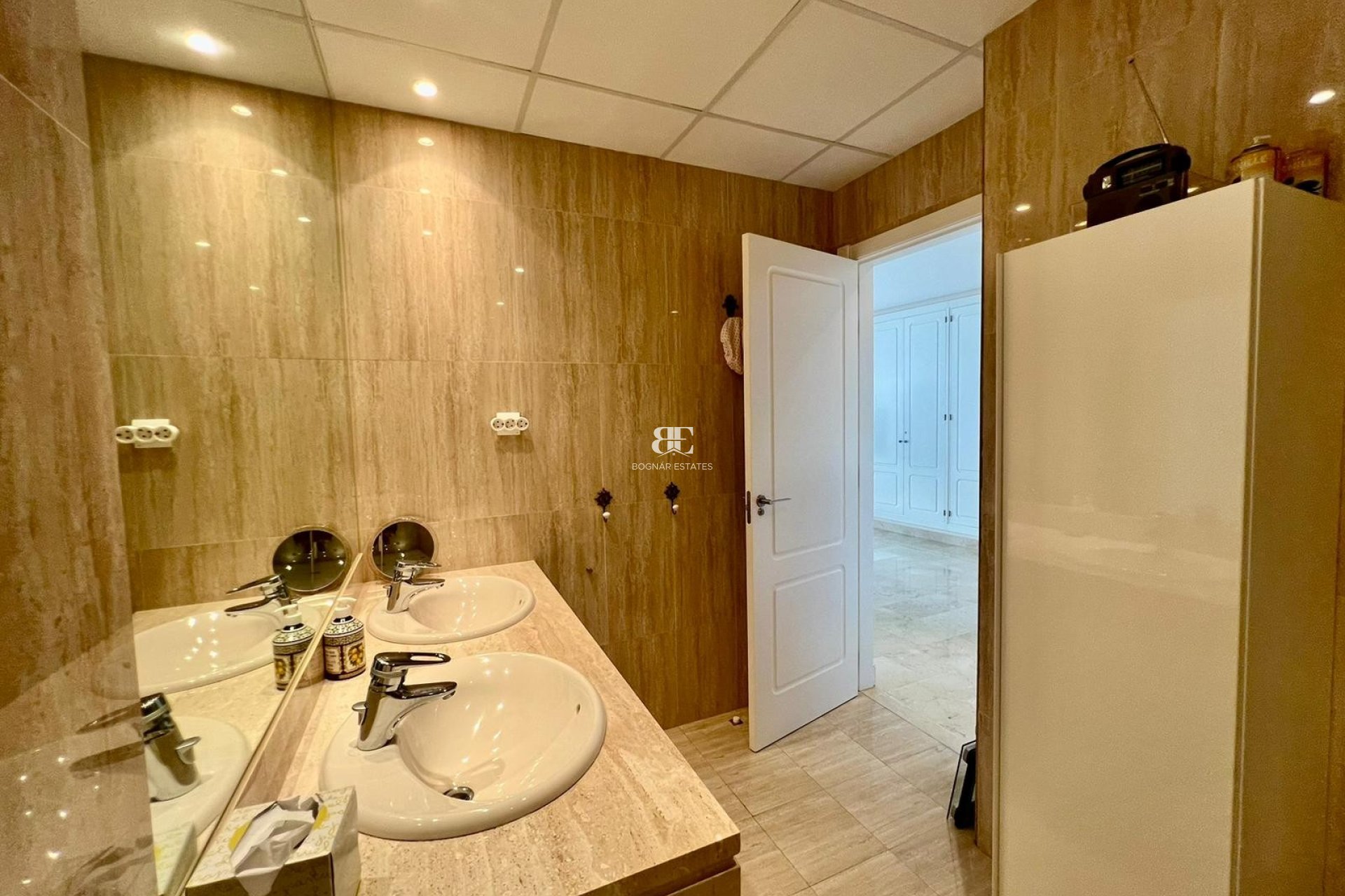 Herverkoop - apartment -
Marbella - Nueva Andalucía