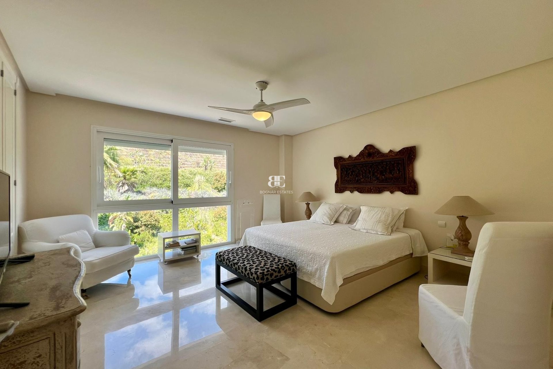 Herverkoop - apartment -
Marbella - Nueva Andalucía