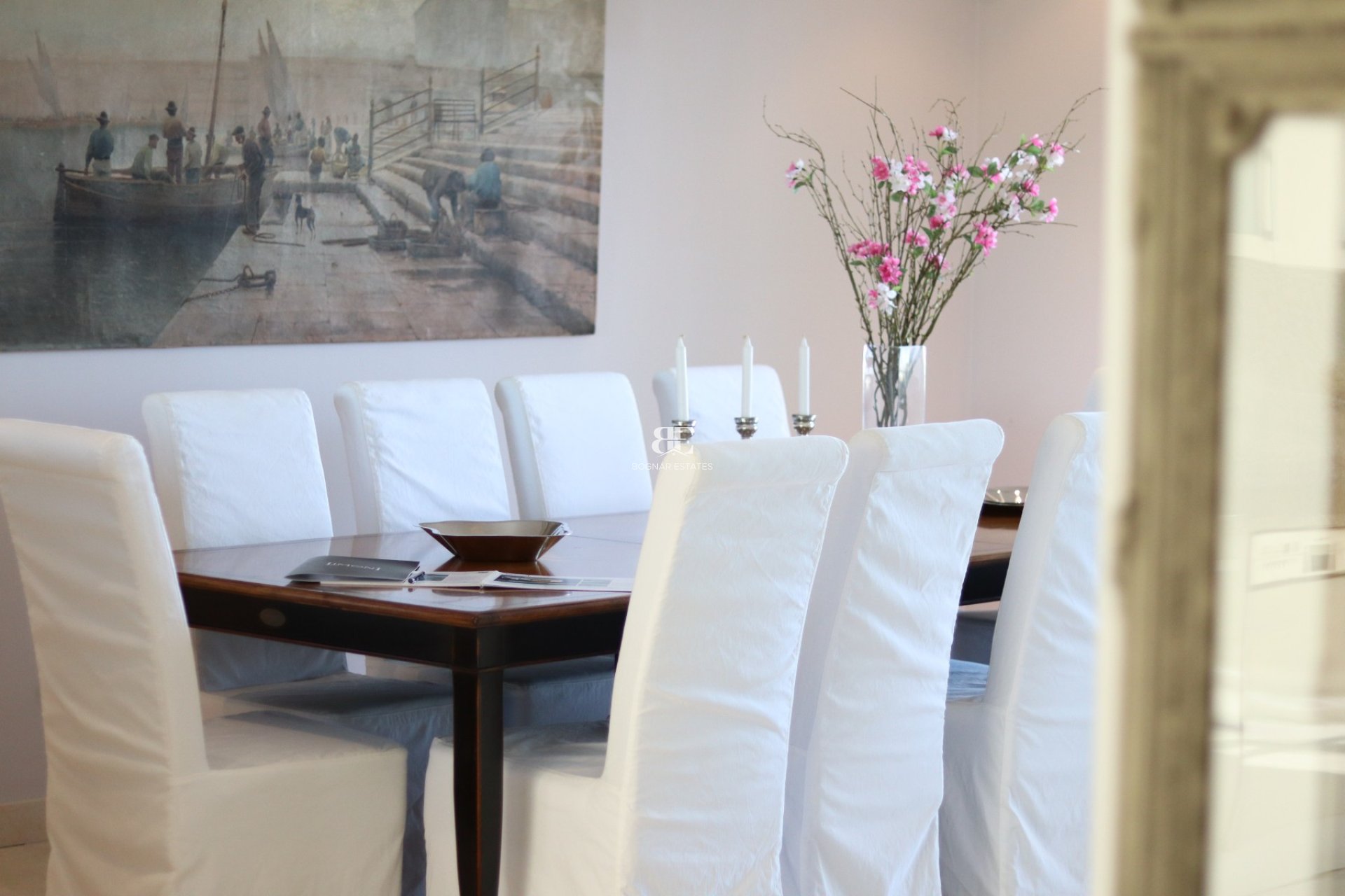 Herverkoop - apartment -
Marbella - Nueva Andalucía