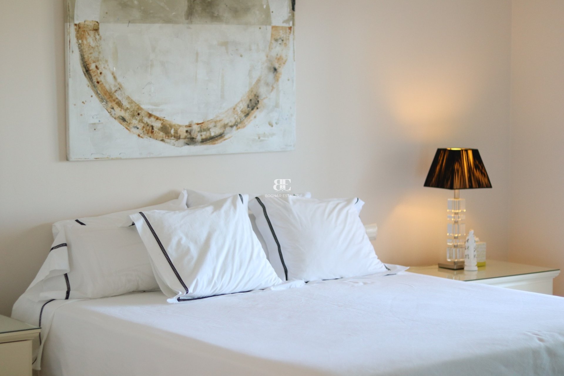 Herverkoop - apartment -
Marbella - Nueva Andalucía