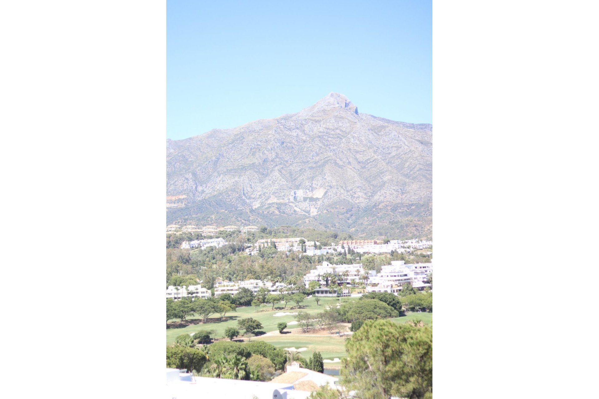 Herverkoop - apartment -
Marbella - Nueva Andalucía
