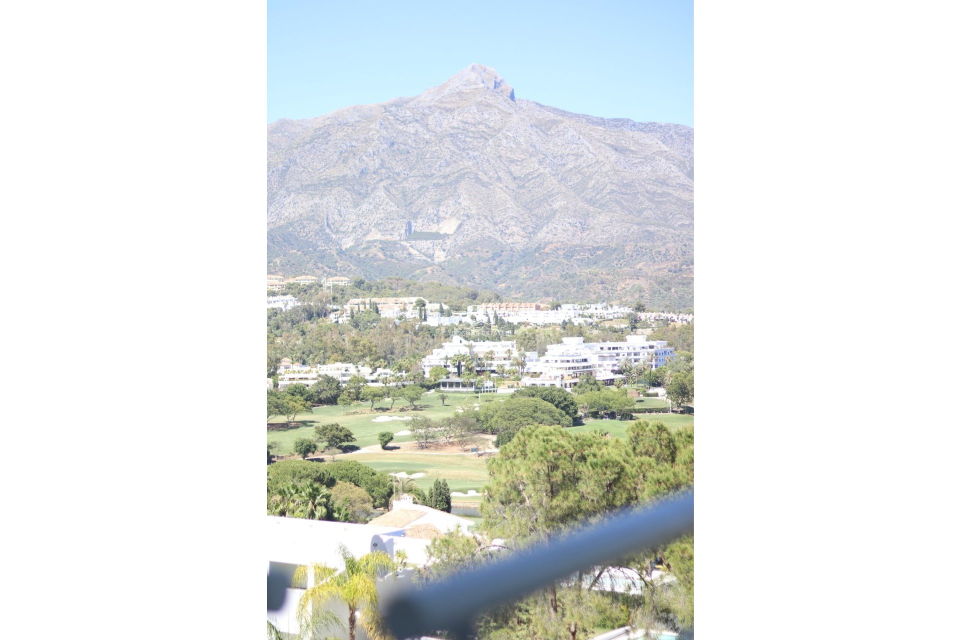 Herverkoop - apartment -
Marbella - Nueva Andalucía