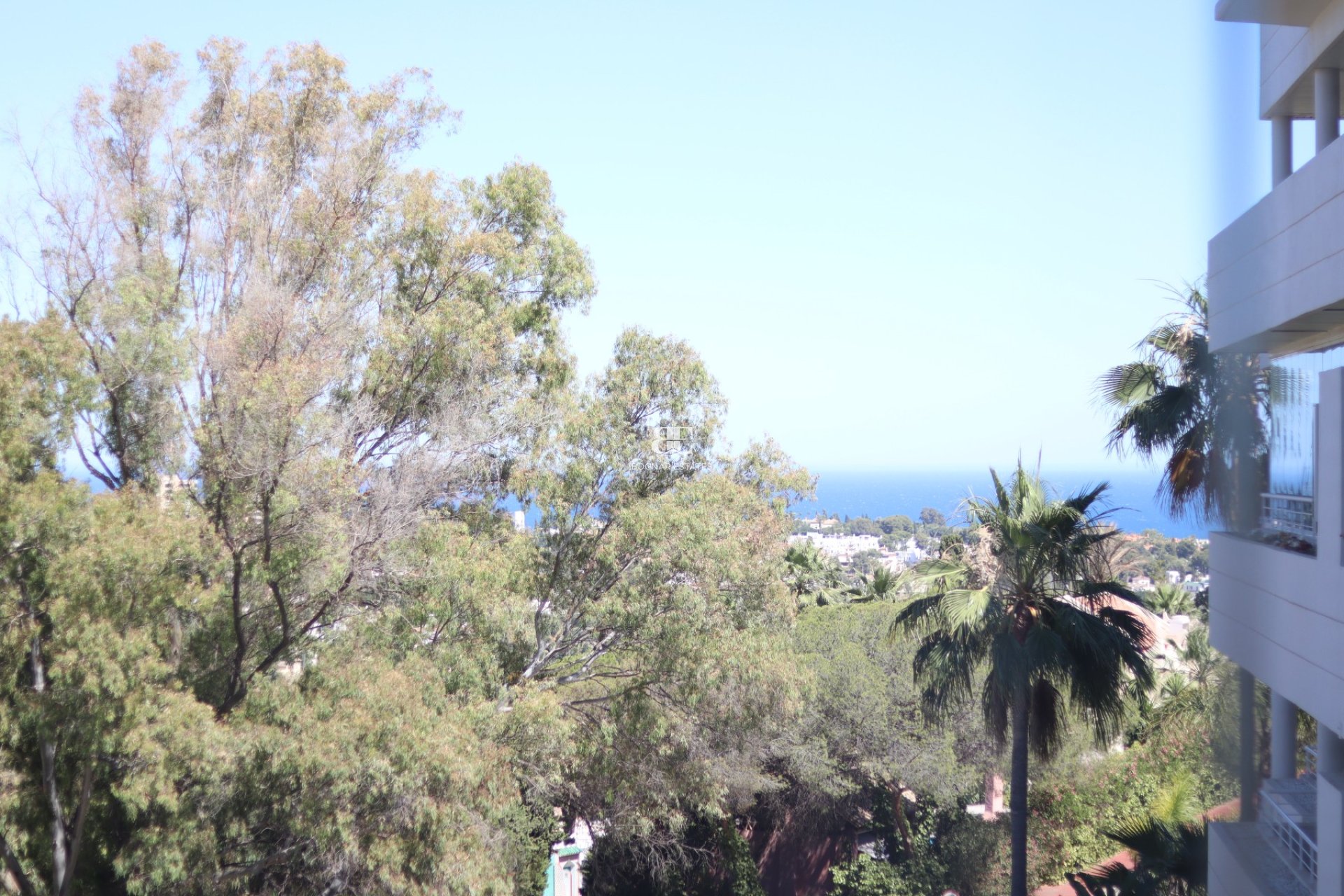 Herverkoop - apartment -
Marbella - Nueva Andalucía