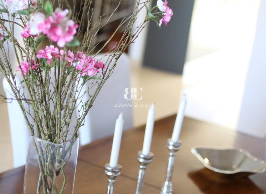 Herverkoop - apartment -
Marbella - Nueva Andalucía