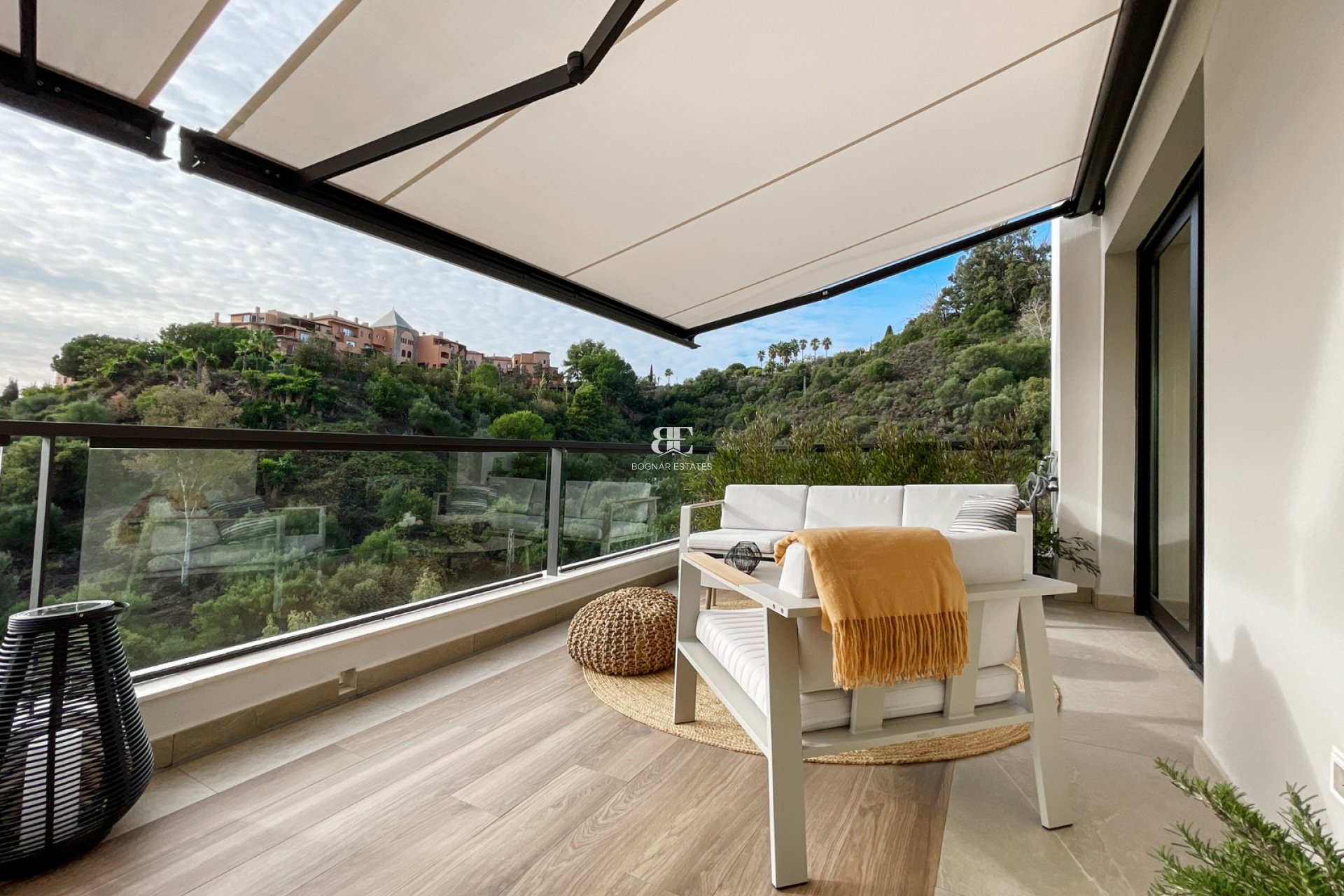 Herverkoop - apartment -
Marbella - Nueva Andalucía