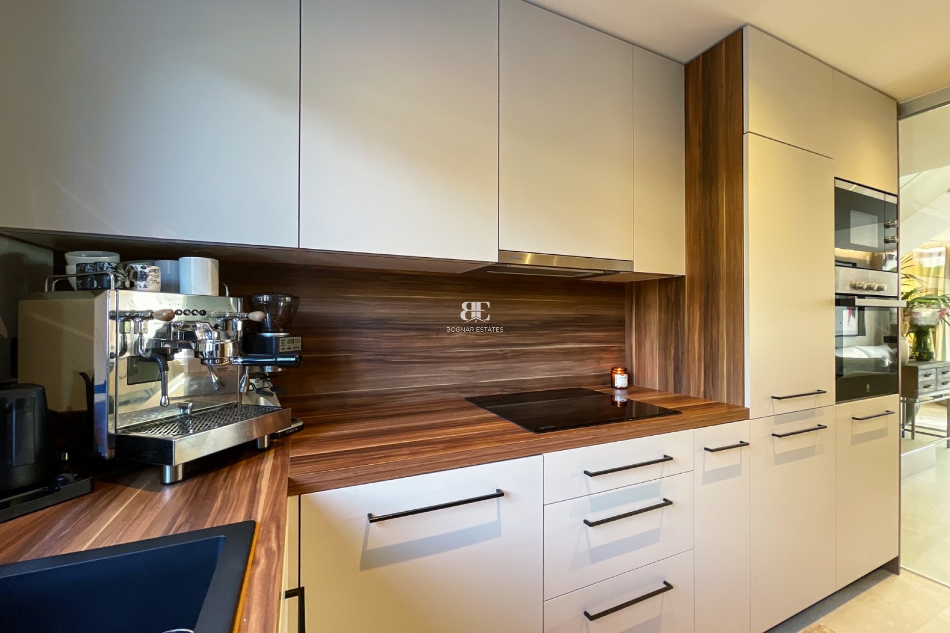 Herverkoop - apartment -
Marbella - Nueva Andalucía