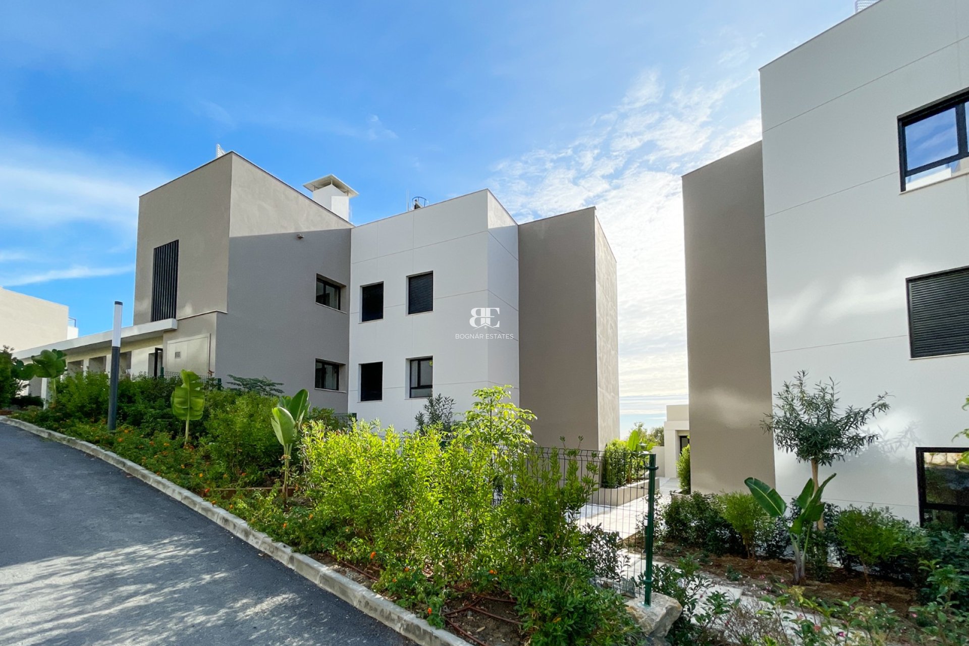 Herverkoop - apartment -
Marbella - Nueva Andalucía