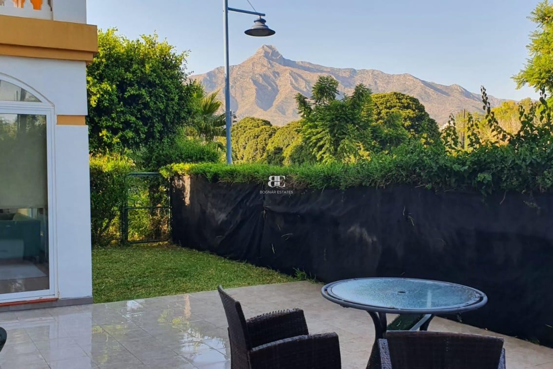 Herverkoop - apartment -
Marbella - Nueva Andalucía