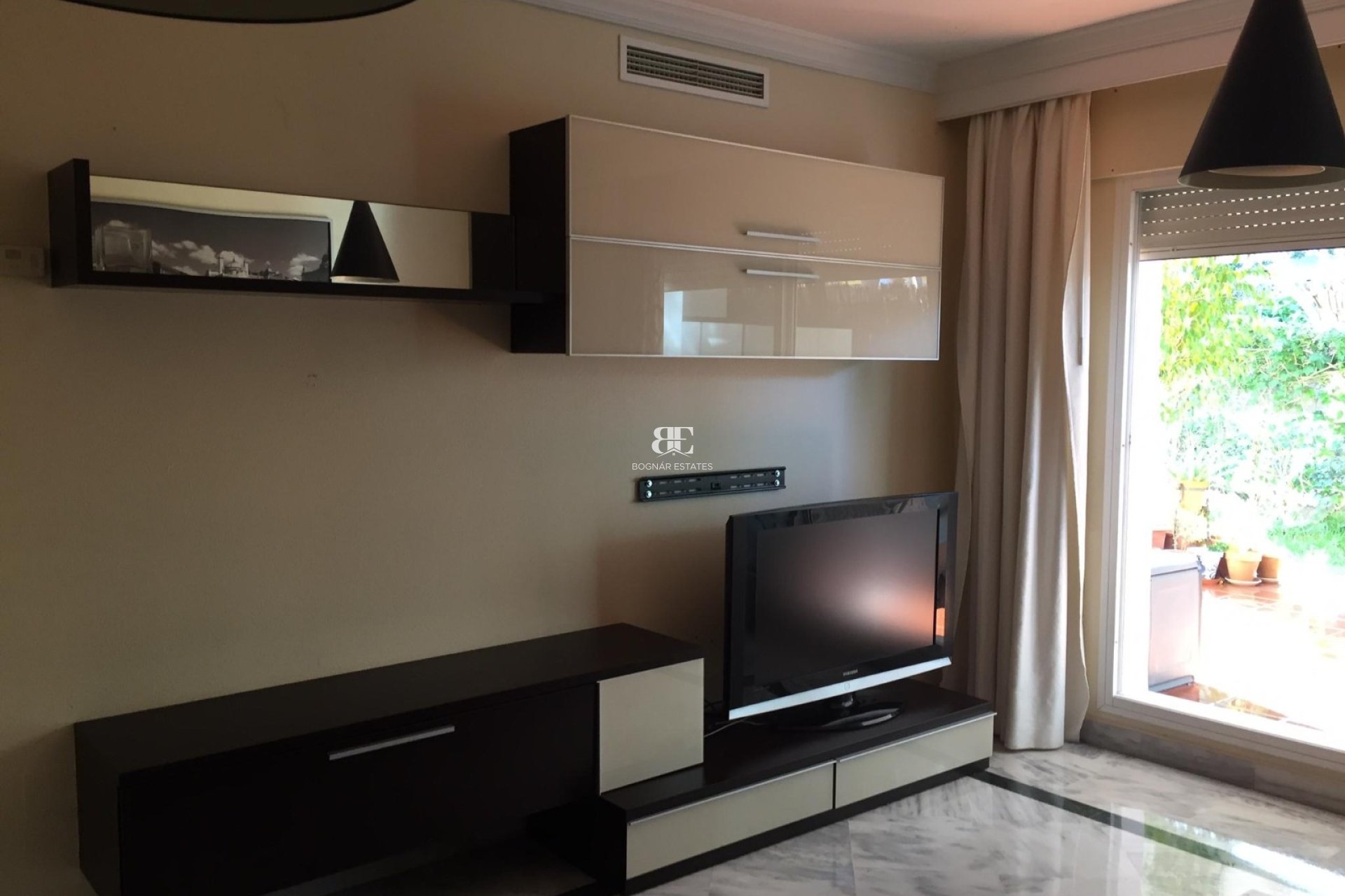 Herverkoop - apartment -
Marbella - Nueva Andalucía