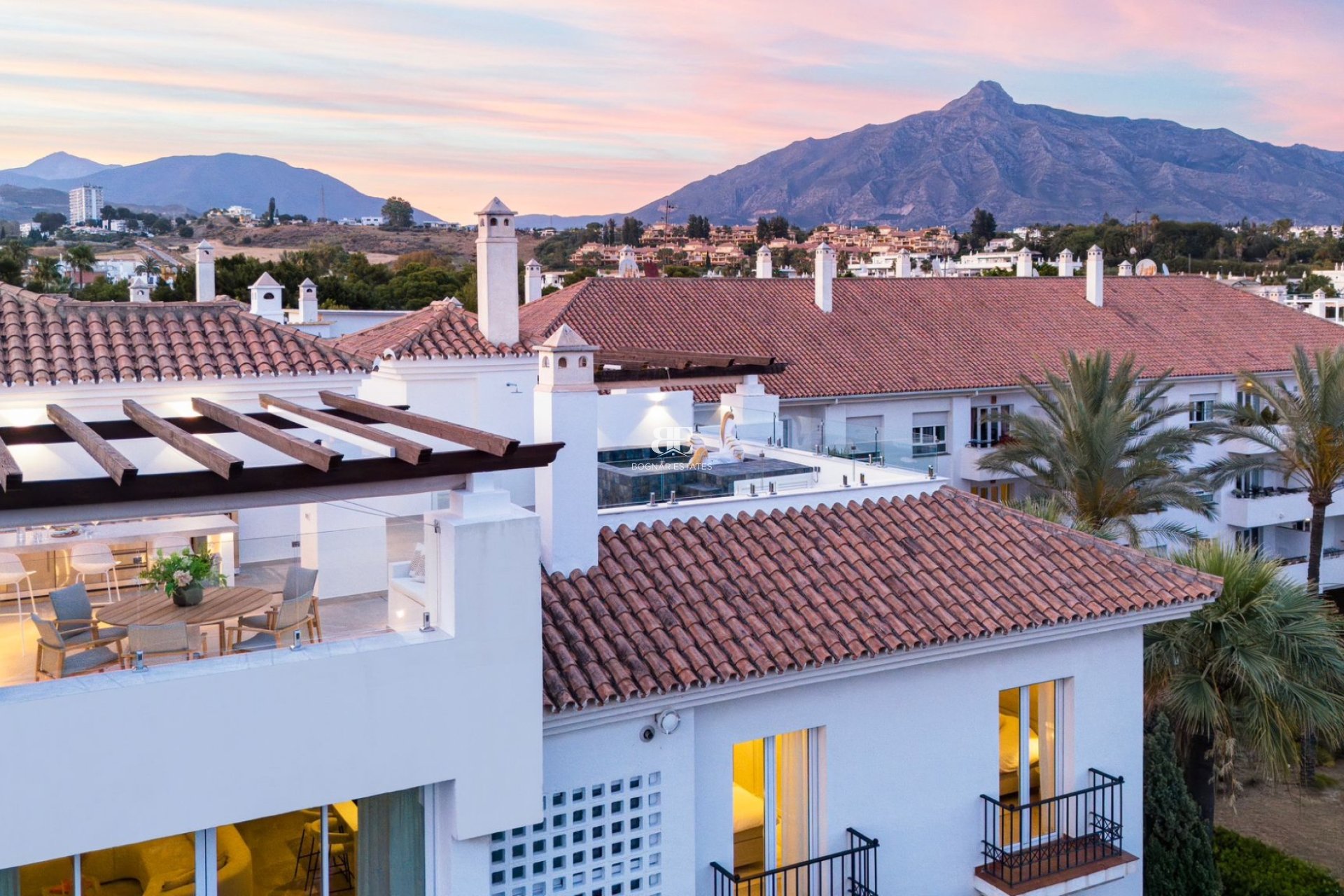 Herverkoop - apartment -
Marbella - Nueva Andalucía