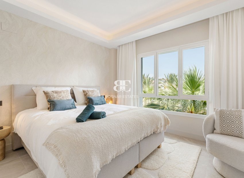 Herverkoop - apartment -
Marbella - Nueva Andalucía