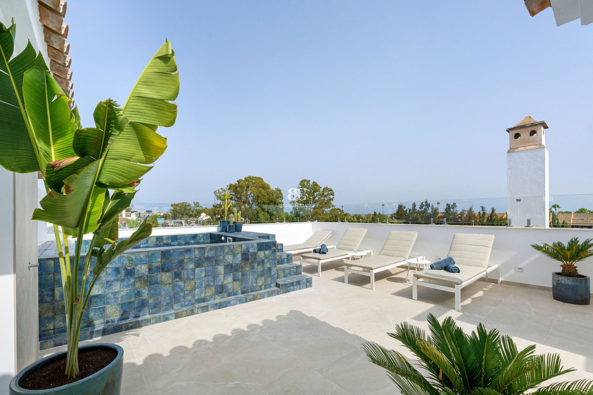 Herverkoop - apartment -
Marbella - Nueva Andalucía