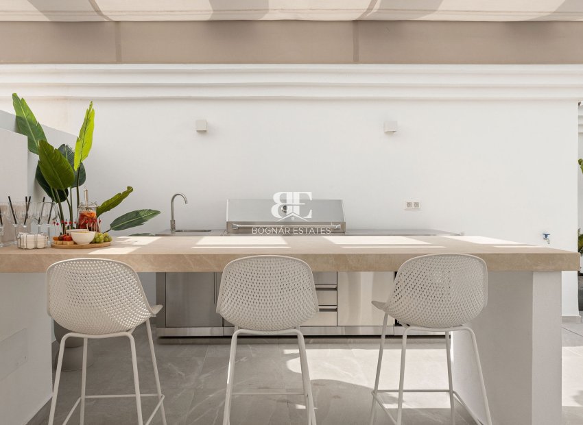 Herverkoop - apartment -
Marbella - Nueva Andalucía