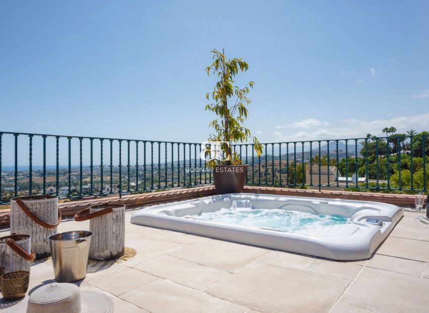 Herverkoop - apartment -
Marbella - Nueva Andalucía
