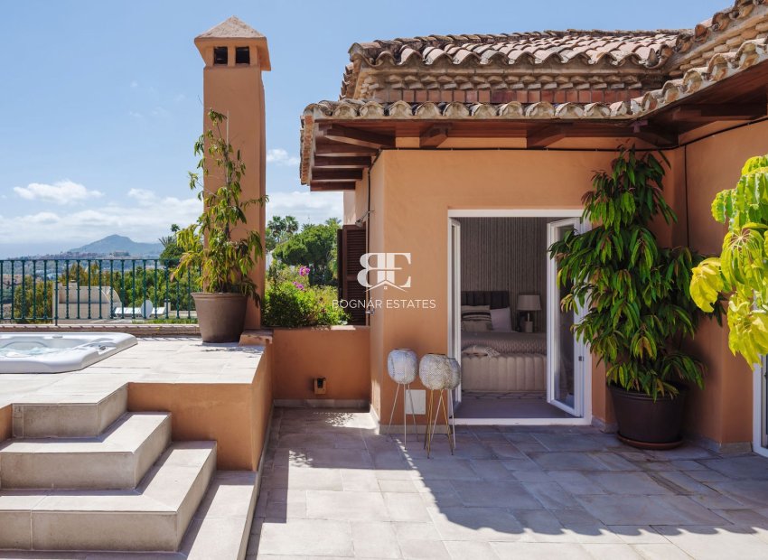 Herverkoop - apartment -
Marbella - Nueva Andalucía