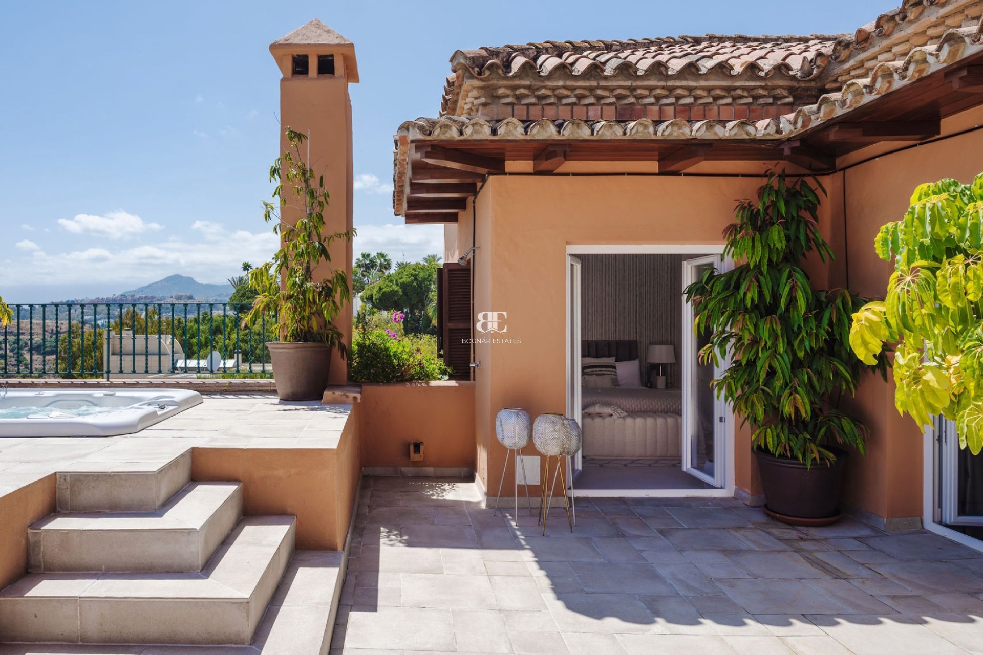 Herverkoop - apartment -
Marbella - Nueva Andalucía