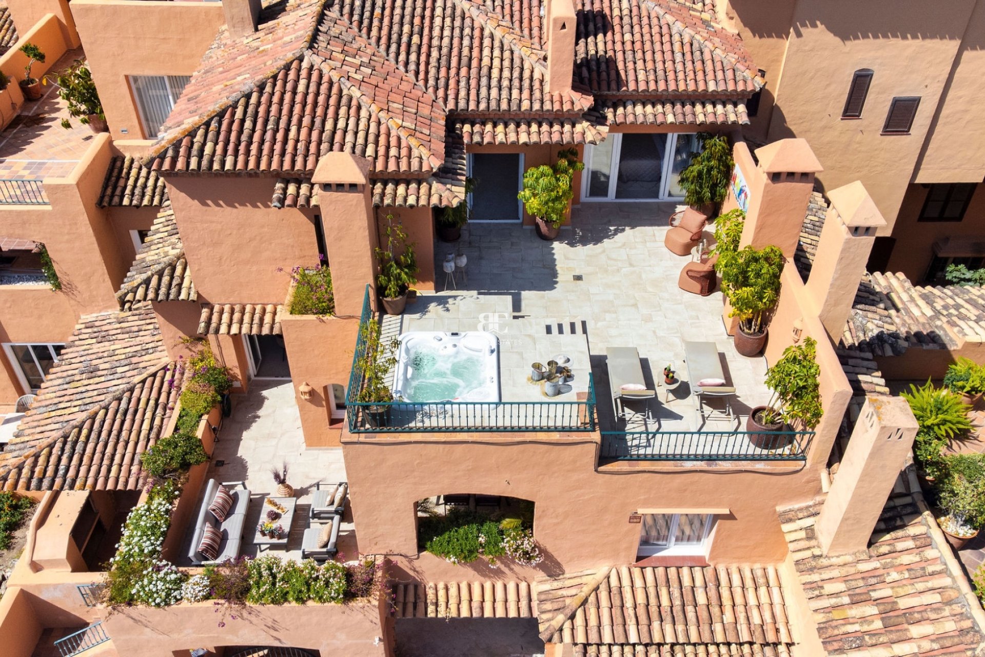 Herverkoop - apartment -
Marbella - Nueva Andalucía