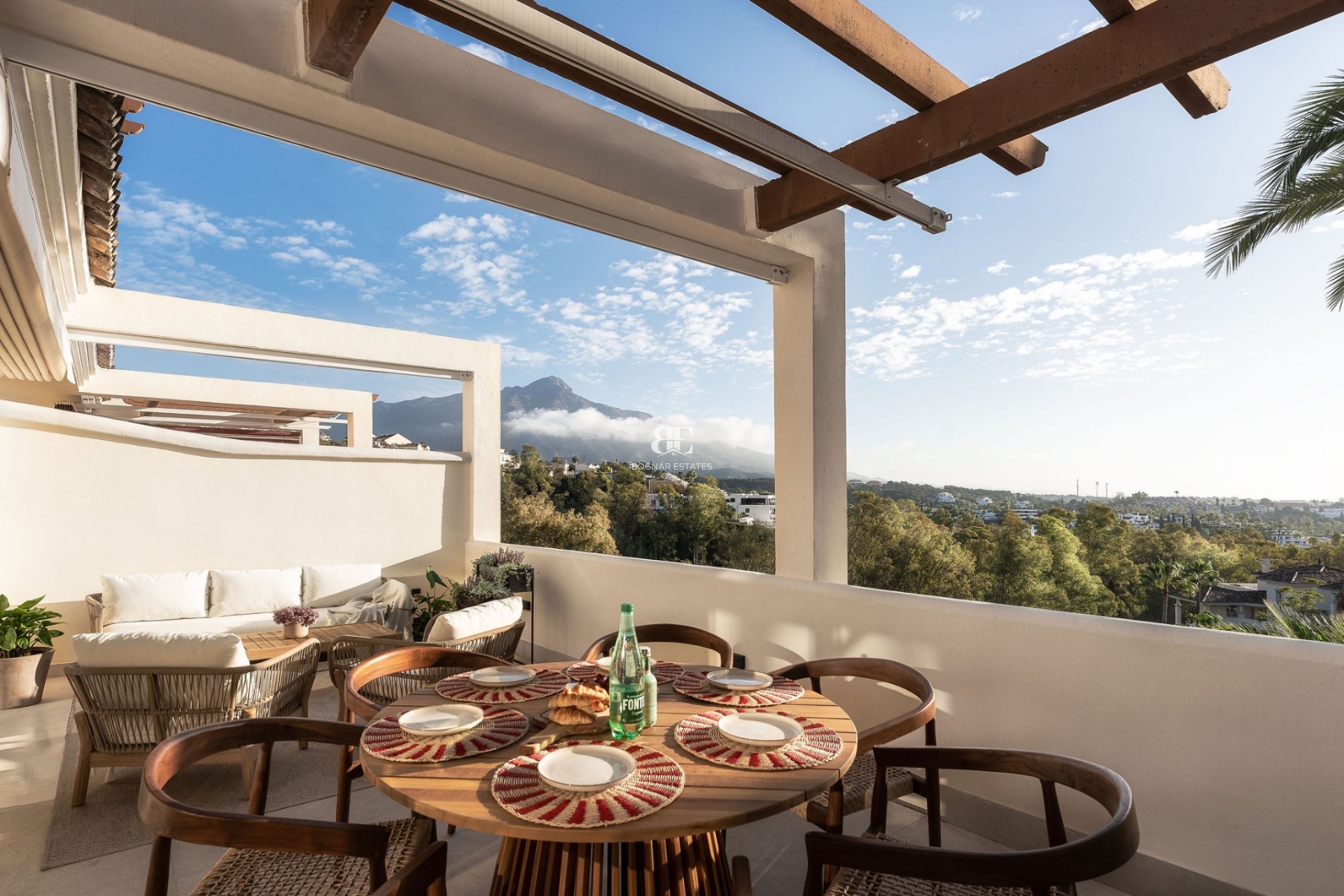 Herverkoop - apartment -
Marbella - Nueva Andalucía