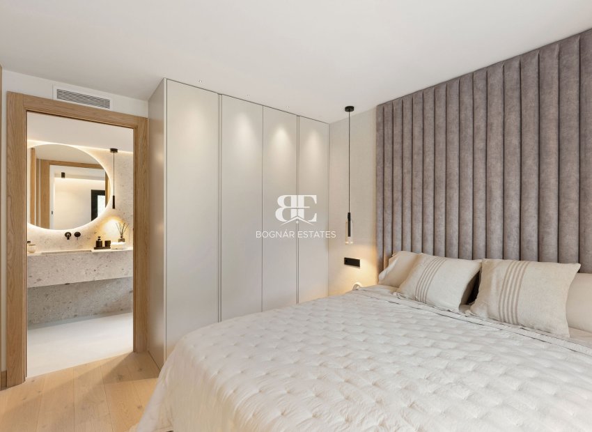 Herverkoop - apartment -
Marbella - Nueva Andalucía