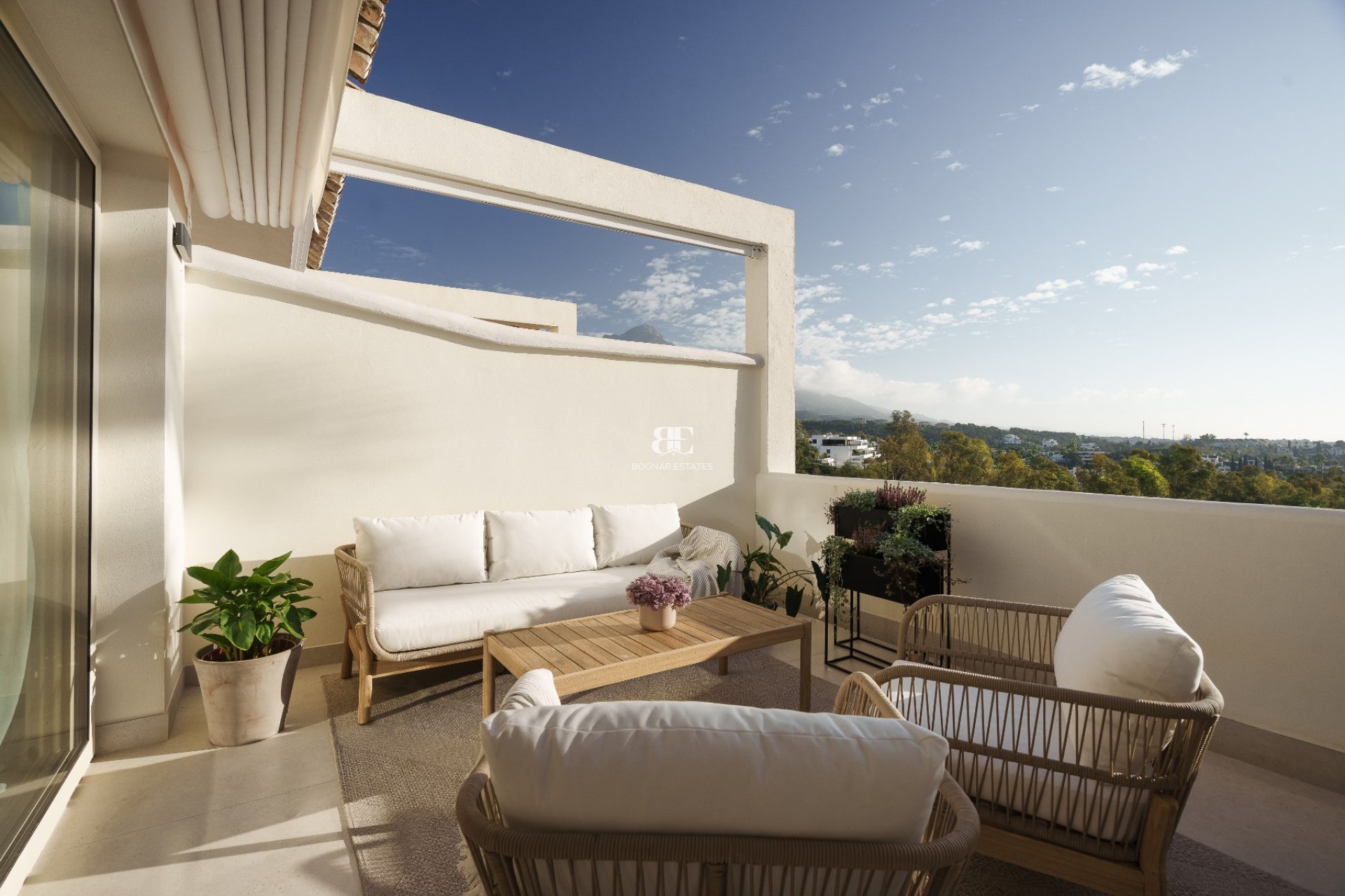 Herverkoop - apartment -
Marbella - Nueva Andalucía