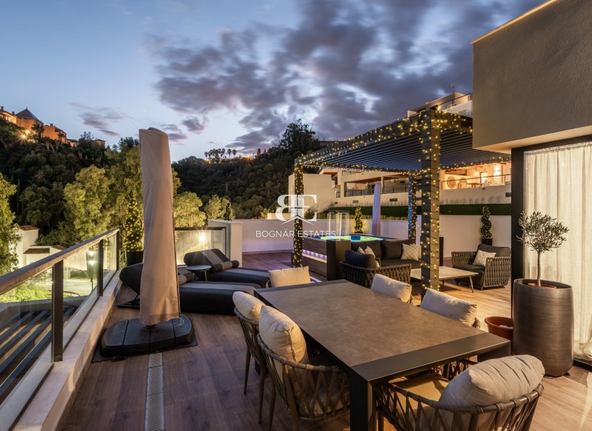Herverkoop - apartment -
Marbella - Nueva Andalucía