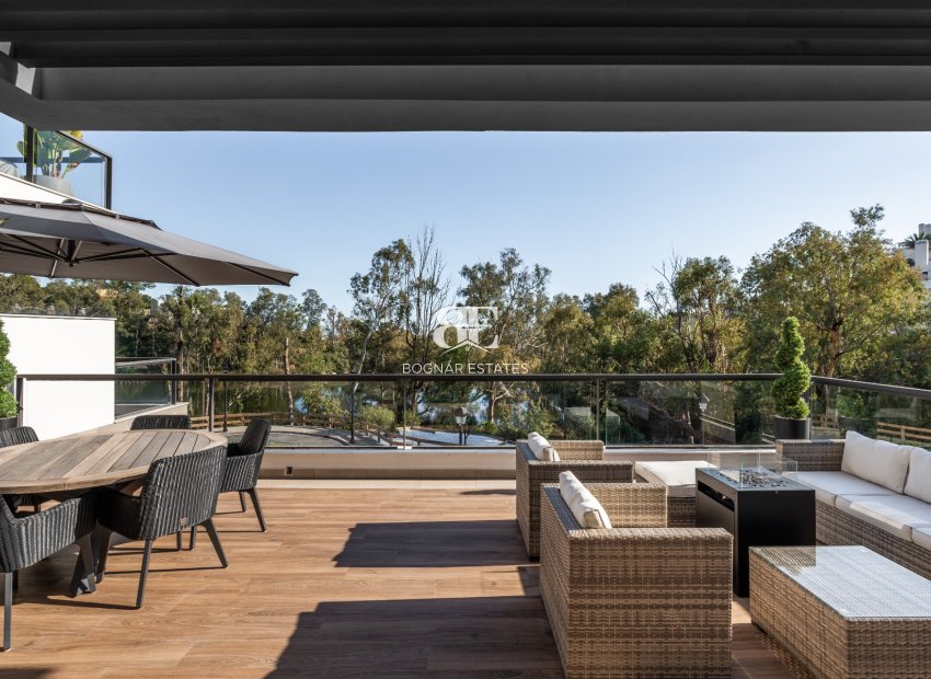 Herverkoop - apartment -
Marbella - Nueva Andalucía